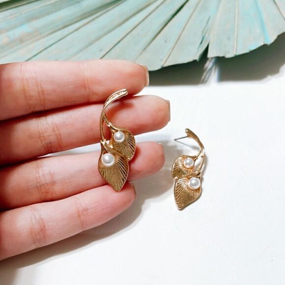 Gold leaf drop earrings #4 - Picture 3 of 3